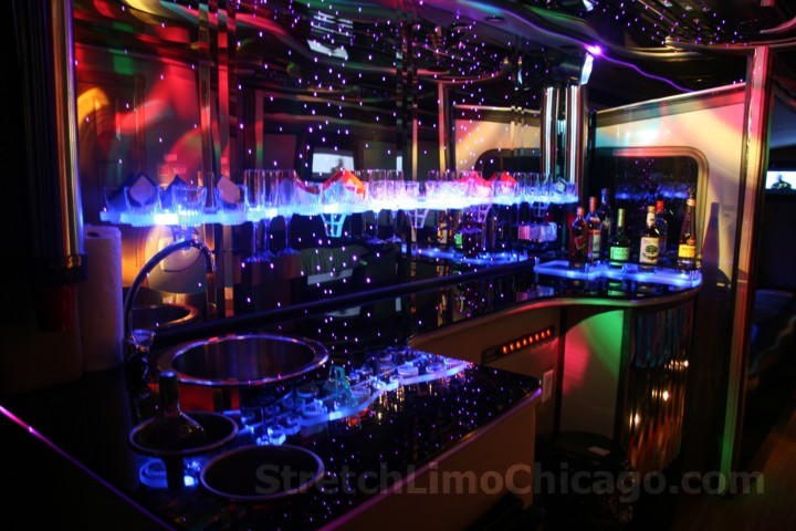 party bus rental. Chicago party limo us.